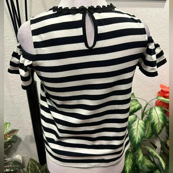 Kate Spade black/white stripe cold shoulder crop tops size 12 - Picture 3 of 11